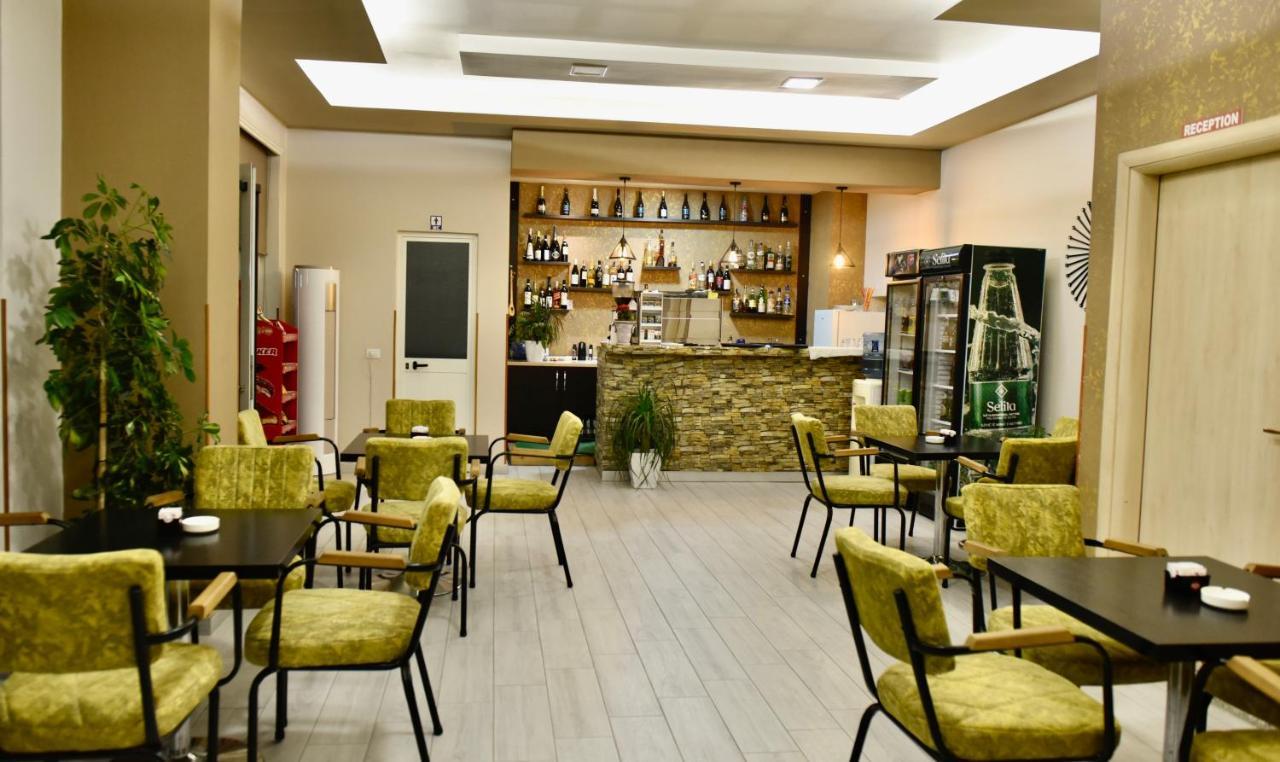 Hotel Vila Dedej Durrës 外观 照片
