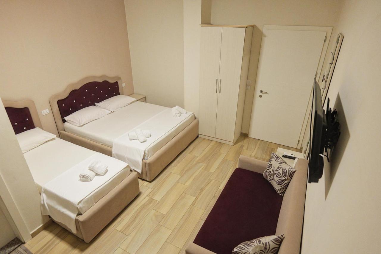 Hotel Vila Dedej Durrës 外观 照片