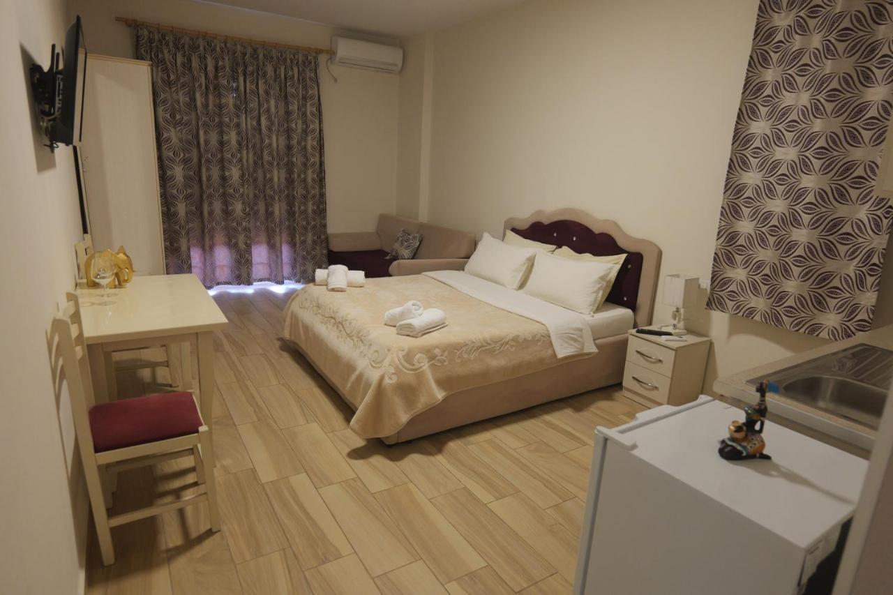 Hotel Vila Dedej Durrës 外观 照片