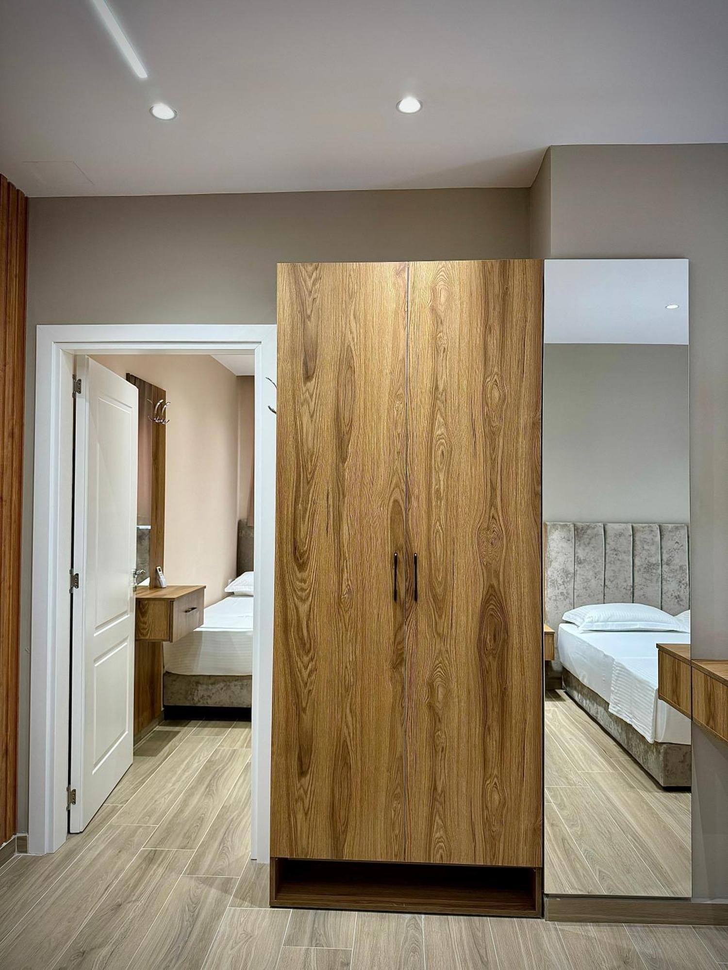 Hotel Vila Dedej Durrës 外观 照片
