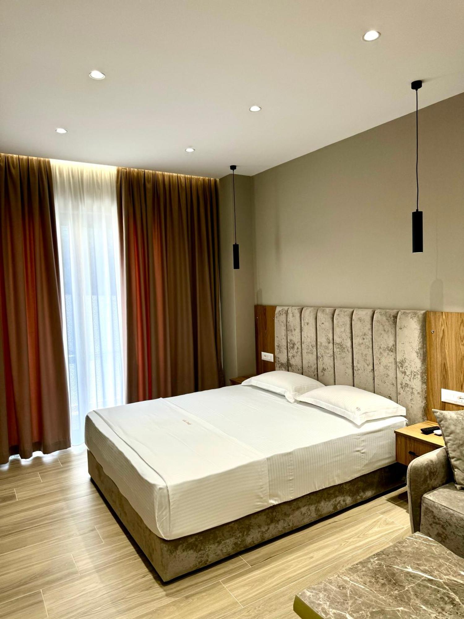 Hotel Vila Dedej Durrës 外观 照片