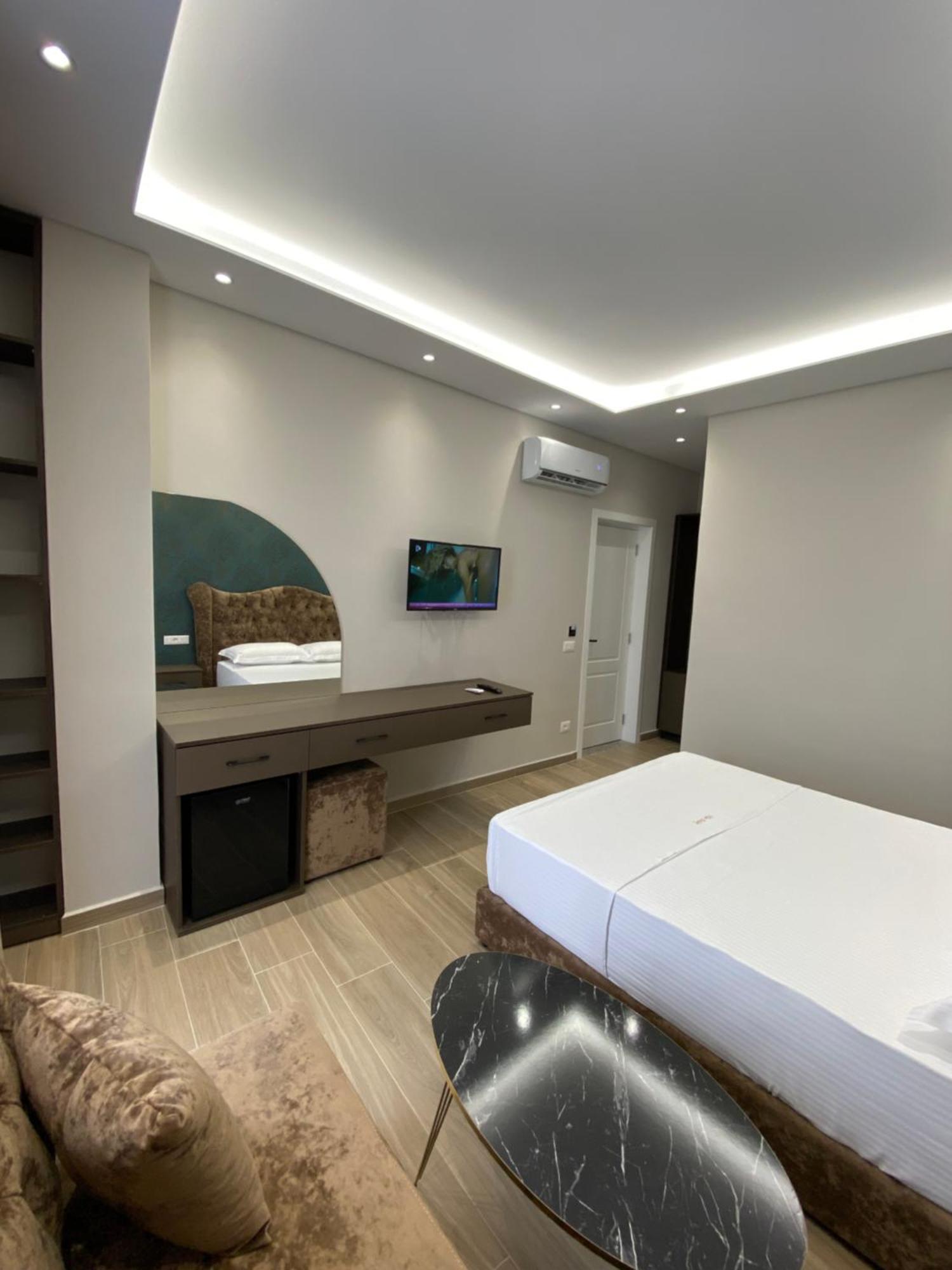 Hotel Vila Dedej Durrës 外观 照片