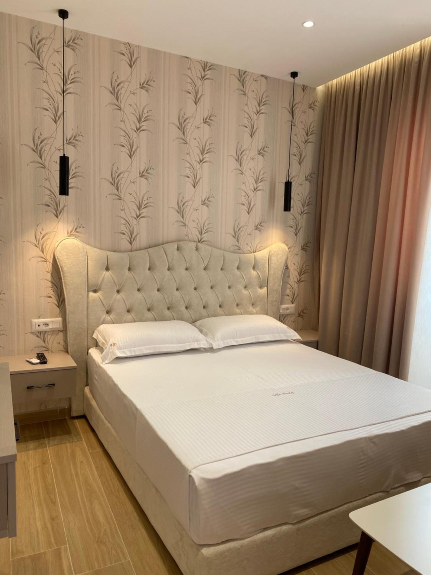 Hotel Vila Dedej Durrës 外观 照片