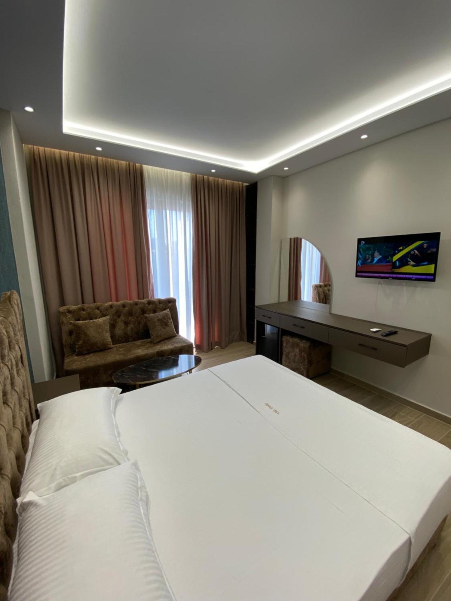 Hotel Vila Dedej Durrës 外观 照片