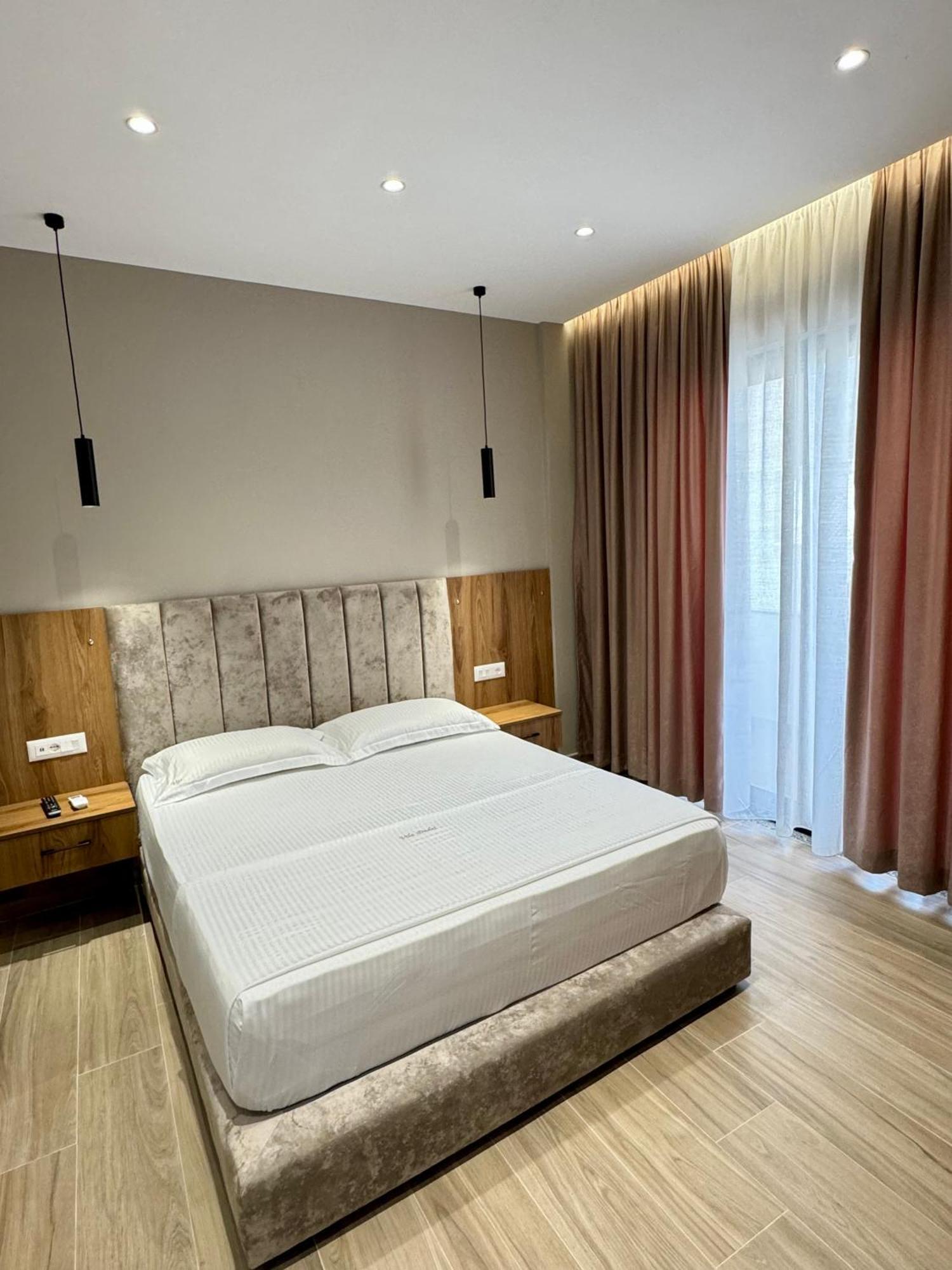 Hotel Vila Dedej Durrës 外观 照片