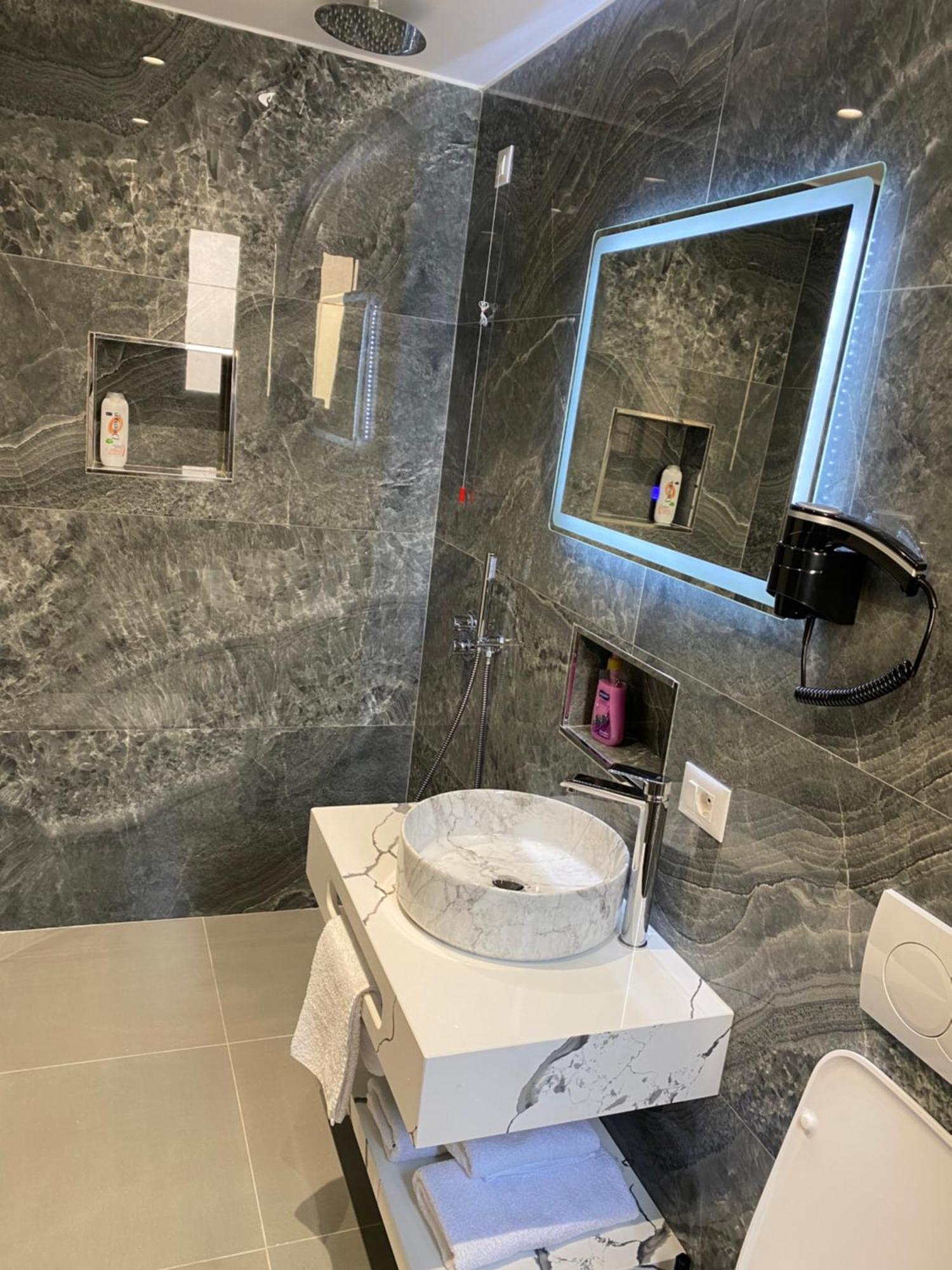 Hotel Vila Dedej Durrës 外观 照片